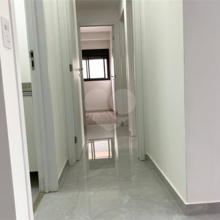 Apartamento à venda com 2 quartos, sendo 1 suíte,  em Jardim das Acácias, São Paulo, SP