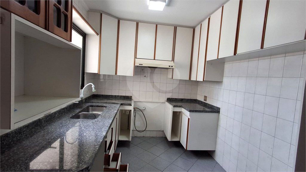 Apartamento para alugar com 3 quartos, sendo 1 suíte, em Brooklin, São Paulo, SP