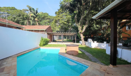 Terreno à venda com 1 suíte em Interlagos, São Paulo, SP