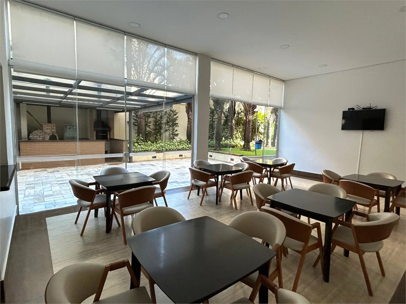 Apartamento à venda com 2 quartos, sendo 1 suíte,  em Vila Romana, São Paulo, SP