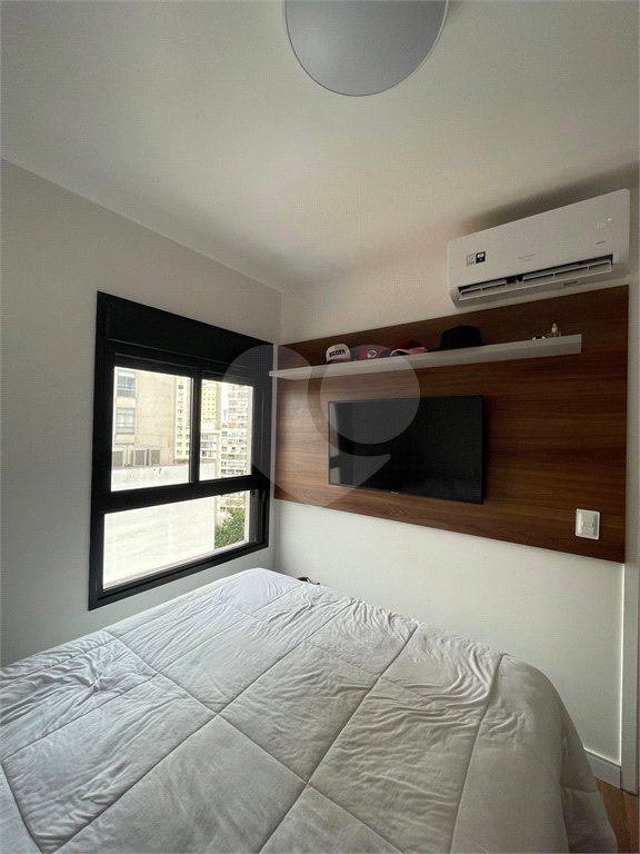 Apartamento à venda ou para alugar com 1 suíte em República, São Paulo, SP