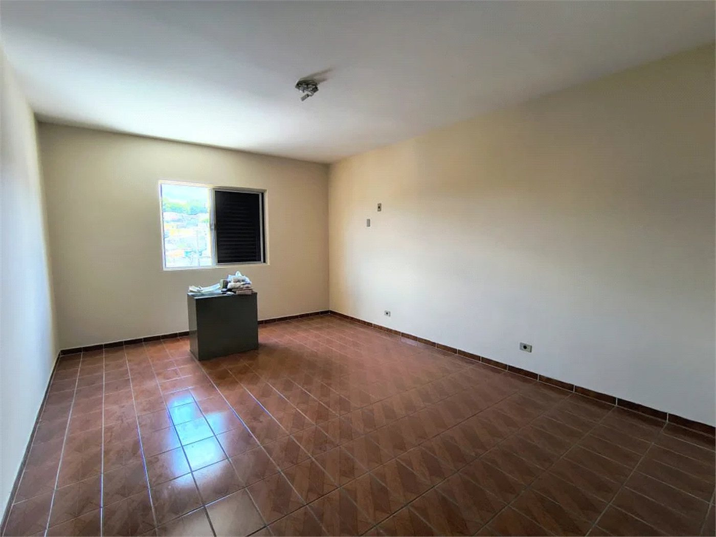 Sobrado à venda com 3 quartos, sendo 1 suíte,  em Vila Polopoli, São Paulo, SP