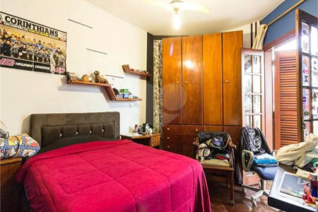 Sobrado à venda ou para alugar com 4 suítes em Vila Paulicéia, São Paulo, SP