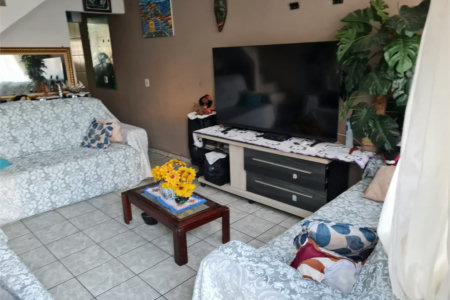 Casa à venda com 3 quartos em Jardim das Esmeraldas, São Paulo, SP