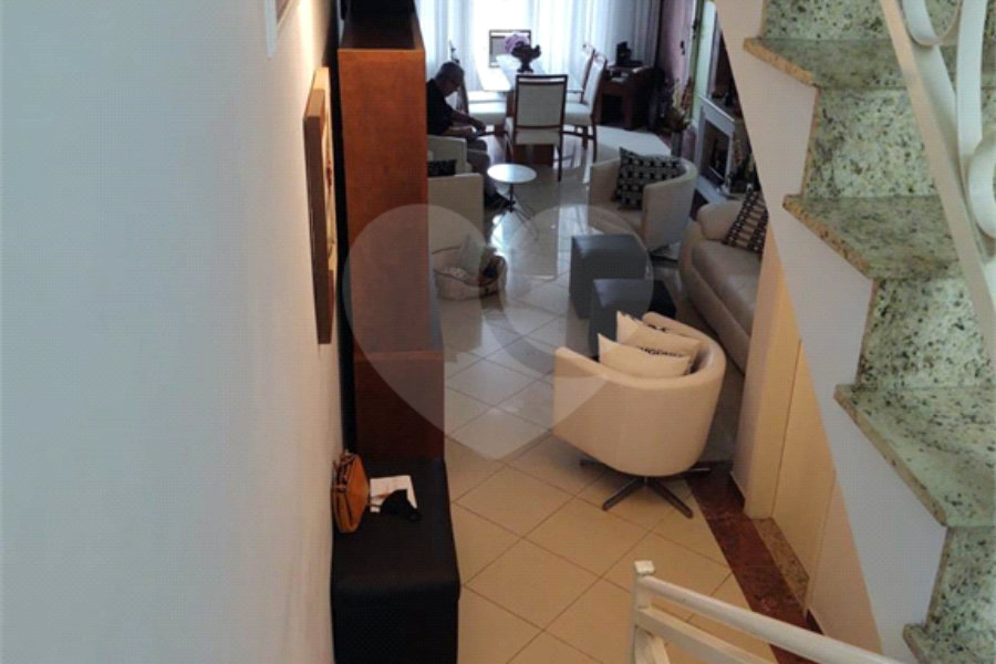 Sobrado à venda com 3 suítes em Santana, São Paulo, SP