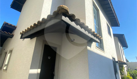 Casa à venda com 3 quartos, sendo 1 suíte,  no condomínio Residencial Marchant Buarque, Atibaia - SP