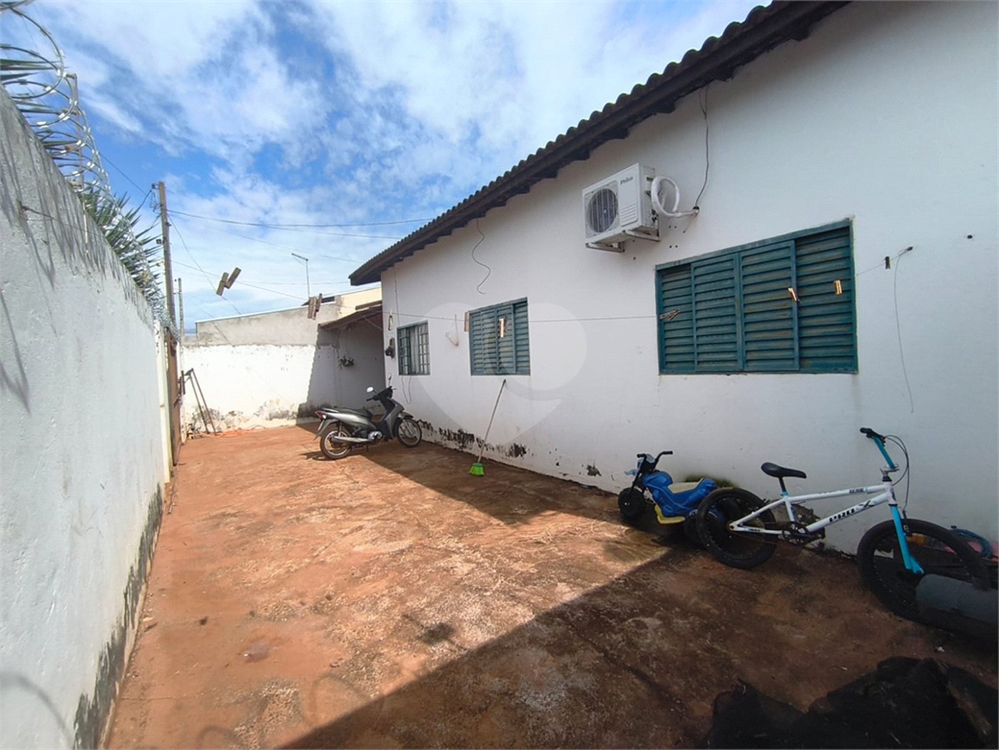 Casa à venda com 3 quartos em Parque Residencial Quinta da Lagoa, Três Lagoas, MS