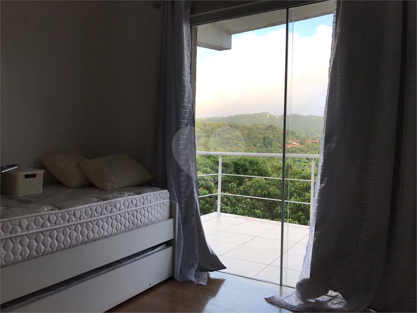 Casa à venda com 3 suítes no condomínio Alpes da Cantareira, Mairiporã - SP