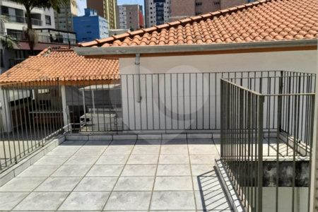 Sobrado à venda com 3 quartos, sendo 1 suíte, em Vila Mariana, São Paulo, SP
