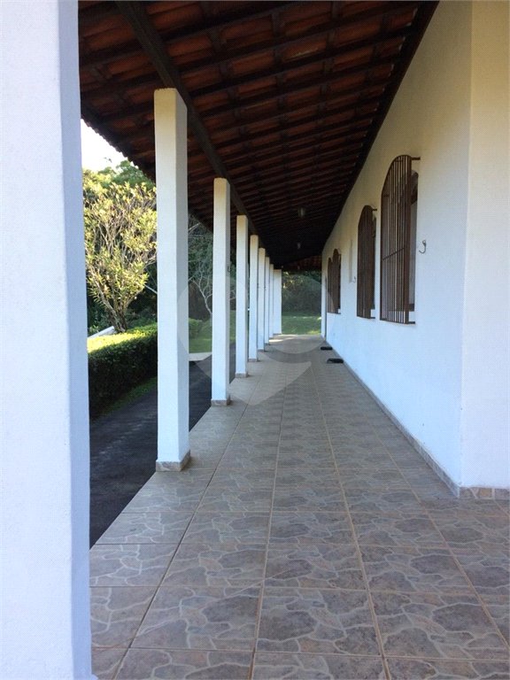 Chácara à venda com 8 quartos, sendo 3 suítes, no Centro, Bom Jesus dos Perdões, SP