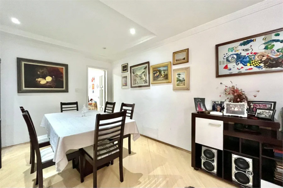 Casa à venda com 160m², 3 quartos e 2 vagas