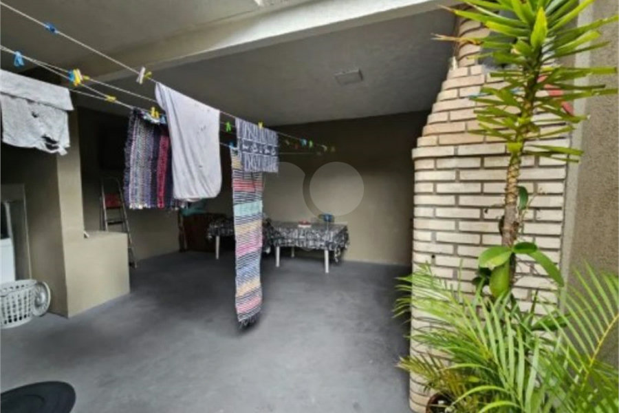 Sobrado à venda com 3 quartos, sendo 1 suíte, em Jardim São Ricardo, São Paulo, SP