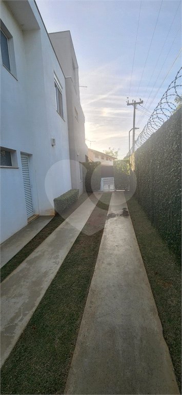 Casa à venda com 5 quartos, sendo 3 suítes, no condomínio Residencial Saint German, Araçoiaba da Serra - SP