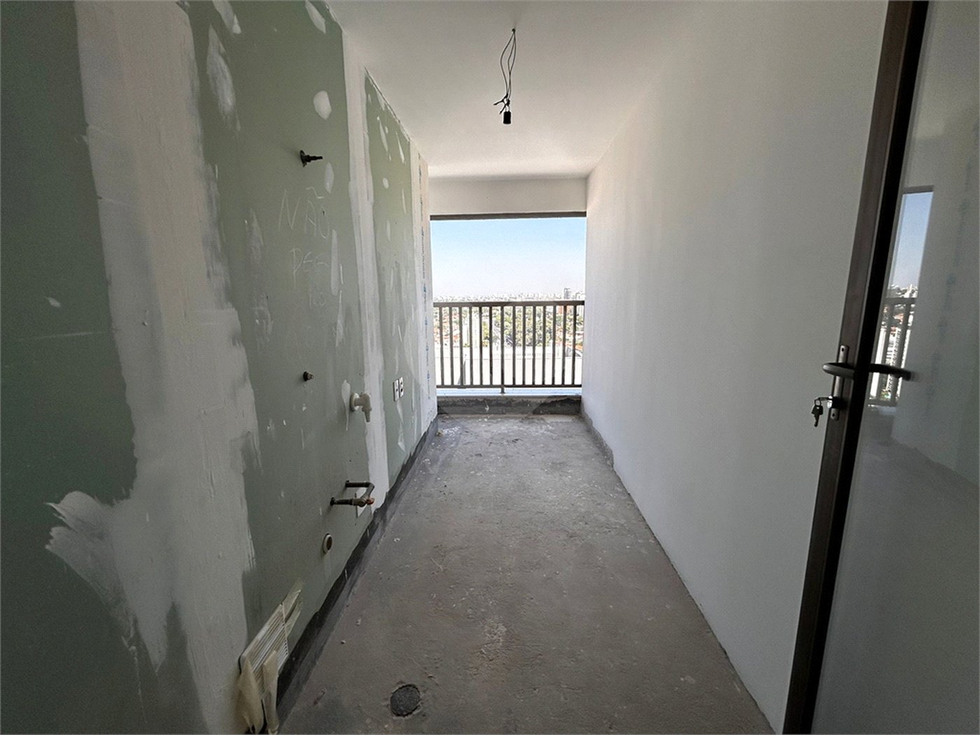 Apartamento à venda com 4 quartos, sendo 2 suítes,  em Vila Clementino, São Paulo, SP