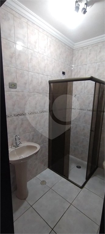 Sobrado à venda com 4 quartos, sendo 1 suíte, em Vila Nivi, São Paulo, SP