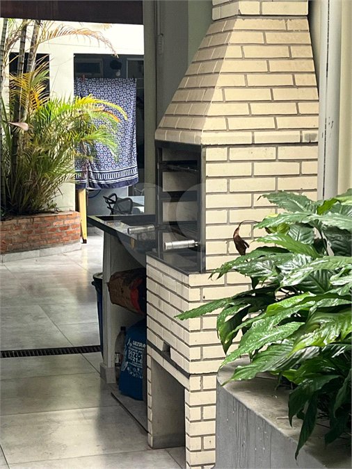Casa à venda com 2 quartos, sendo 1 suíte, em Jardim das Acácias, São Paulo, SP