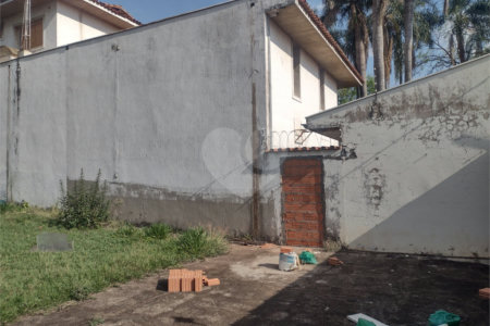 Terreno á venda no Jardim Paraíso