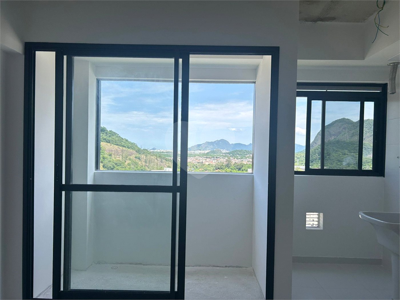 Cobertura à venda com 3 quartos, sendo 1 suíte, em Jacarepaguá, Rio de Janeiro, RJ