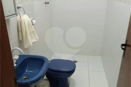 Sobrado à venda com 3 quartos, sendo 1 suíte, em Jardim Karolyne, Votorantim, SP