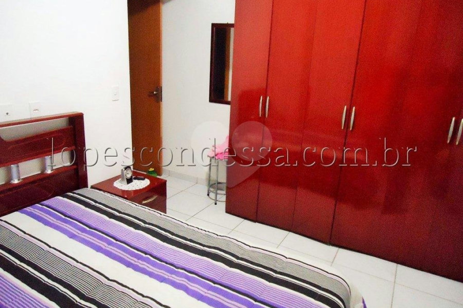 Apartamento à venda com 2 quartos, sendo 1 suíte, em Campo Aviação, Praia Grande, SP