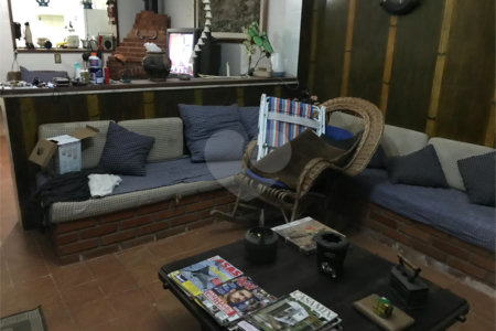 Chácara à venda com 4 quartos, sendo 1 suíte,  em Monterrey, Louveira, SP