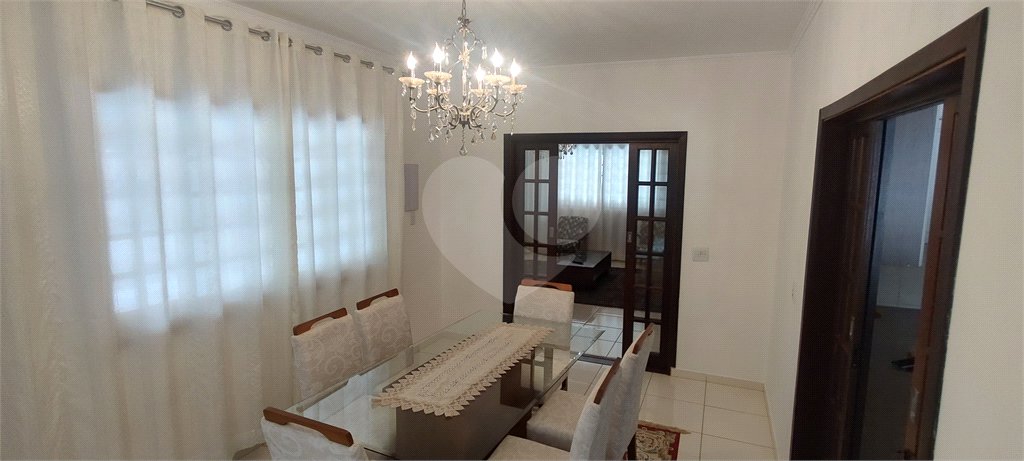 Casa à venda com 4 suítes no Centro, Extrema, MG