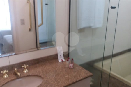 Flat à venda com 1 suíte em Santana, São Paulo, SP