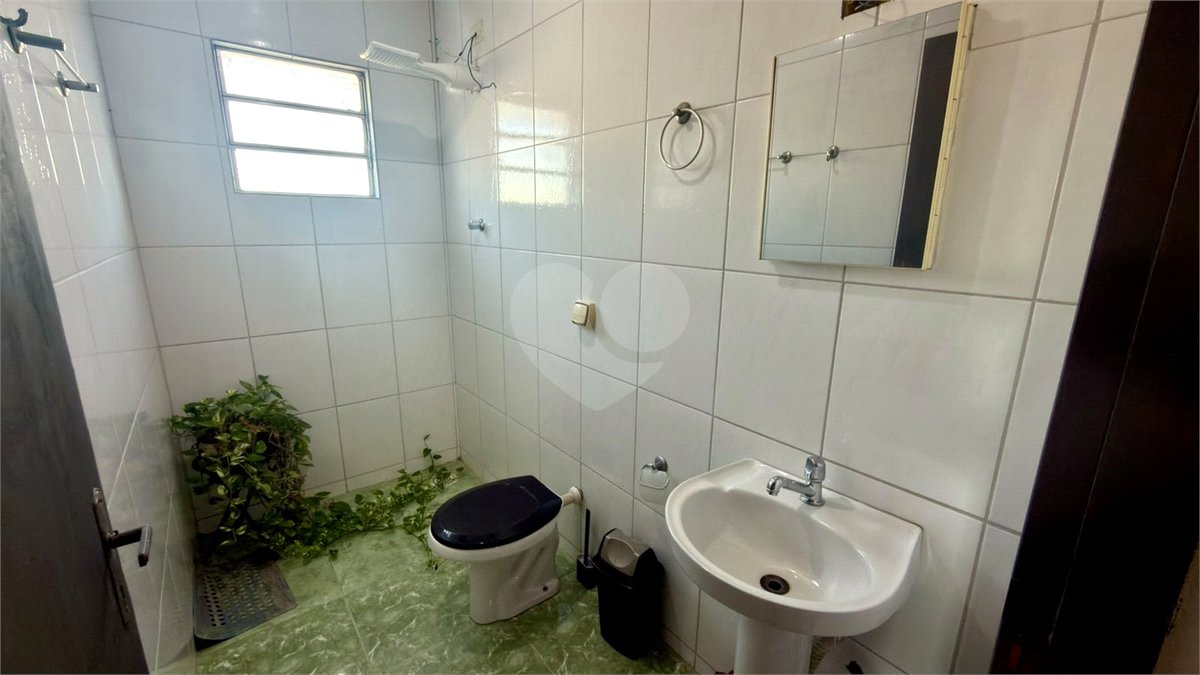 Sobrado à venda com 4 quartos, sendo 1 suíte, em Jardim Wanel Ville V, Sorocaba, SP