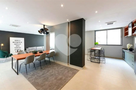 Apartamento - Prox Paulista - 1 quarto - varanda - 1 banheiro - sem garagem