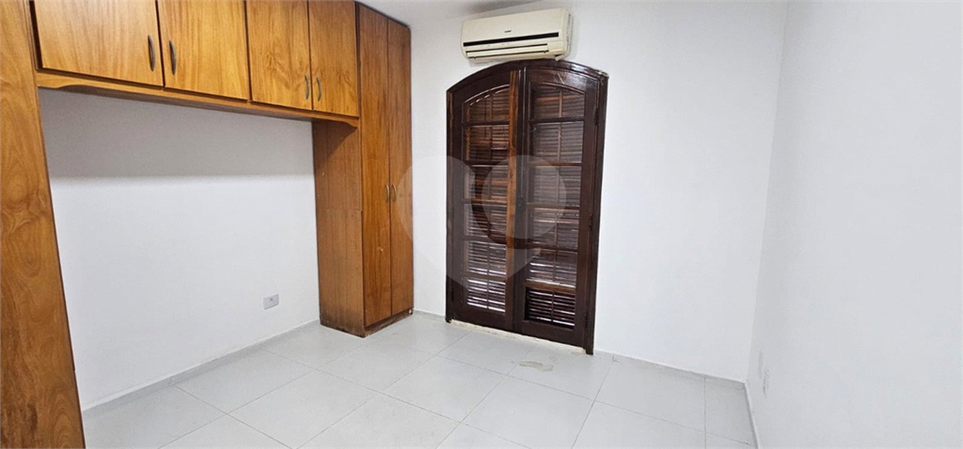 Sobrado à venda com 3 quartos, sendo 2 suítes, em Ferreira, São Paulo, SP