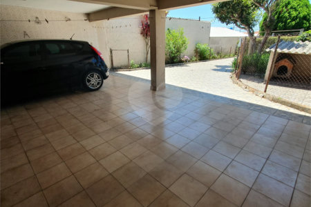 Casa Térrea à venda com 3 quartos, sendo 1 suíte, no Centro, Poá, SP
