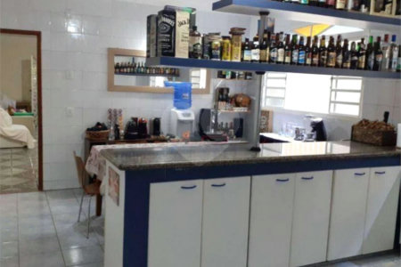 Casa à venda com 3 quartos, sendo 1 suíte, em Jardim Pinheiros, São Paulo, SP