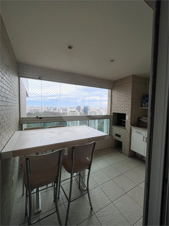 Apartamento à venda com 4 suítes em Jardim Morumbi, São Paulo, SP