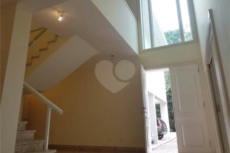 Casa à venda com 4 suítes no condomínio Vilaretto, São Paulo - SP