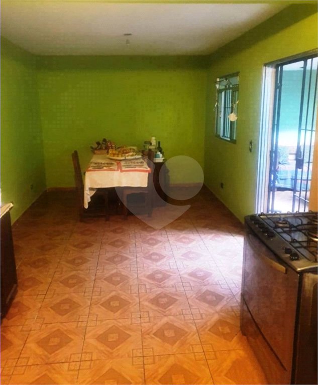Casa de Vila à venda com 3 quartos em Jardim São Roque, São Paulo, SP