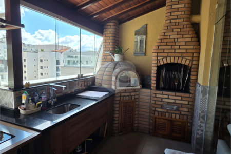 Cobertura à venda com 3 quartos, sendo 1 suíte,  em Cidade São Francisco, São Paulo, SP
