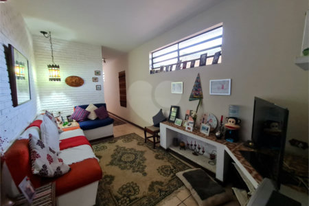 Casa à venda com 3 quartos, sendo 1 suíte, em Interlagos, São Paulo, SP