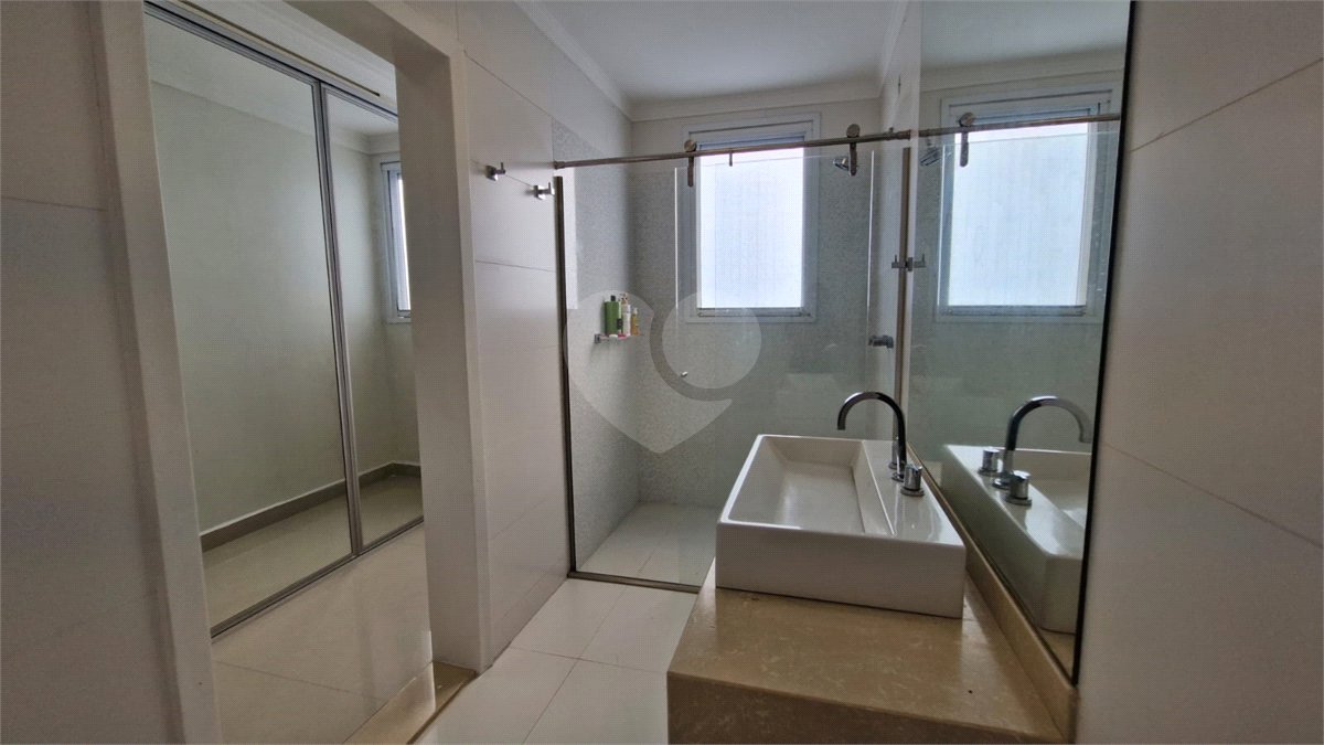 Casa à venda ou para alugar com 5 quartos, sendo 4 suítes, no condomínio Shamballa II, Atibaia - SP