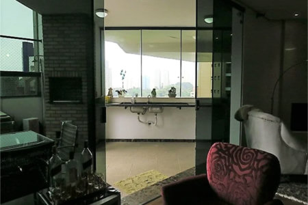 Apartamento à venda com 4 suítes em Vila Suzana, São Paulo, SP