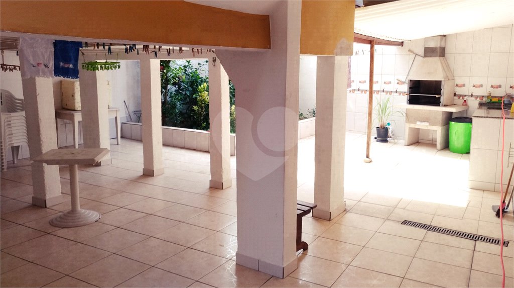 Casa à venda com 4 quartos, sendo 2 suítes,  em Vila Romero, São Paulo, SP