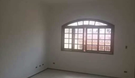Sobrado à venda com 3 quartos, sendo 2 suítes,  em Jardim Monte Kemel, São Paulo, SP