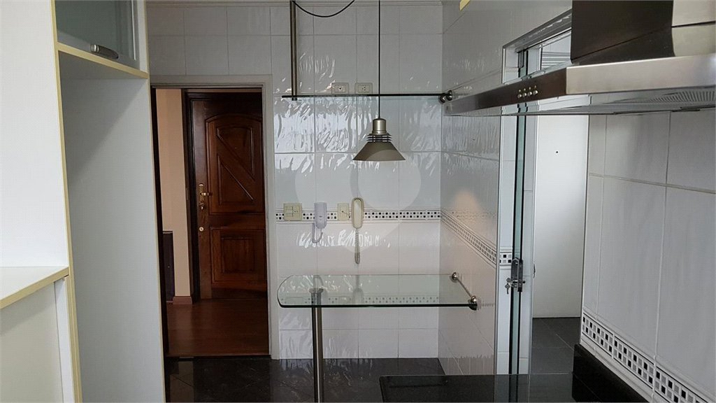 Apartamento à venda com 3 quartos, sendo 1 suíte, em Alto da Lapa, São Paulo, SP