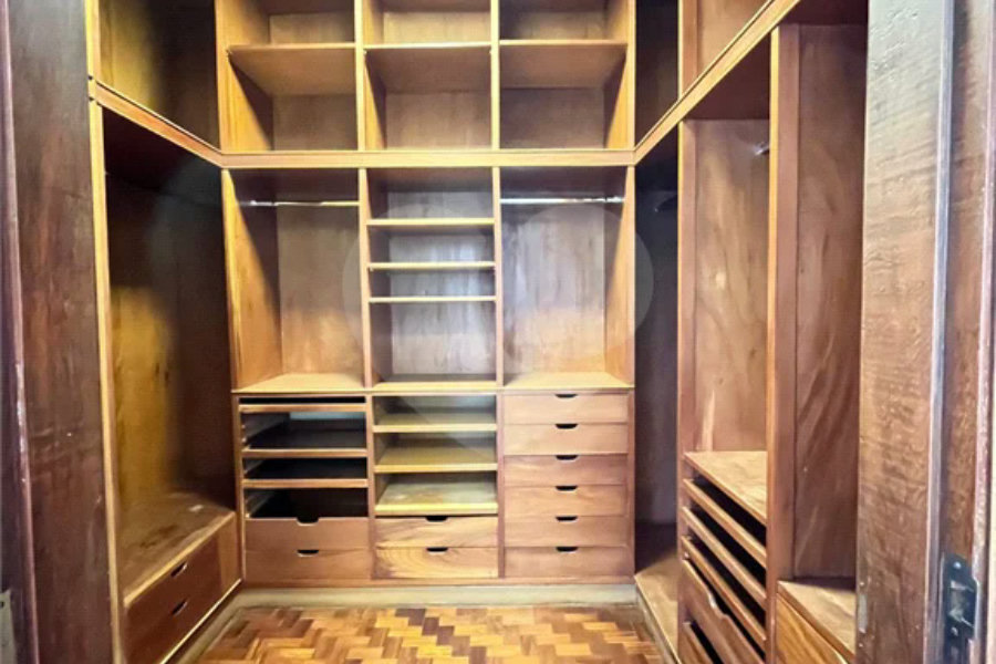 Sobrado à venda com 4 quartos, sendo 1 suíte, em Santana, São Paulo, SP