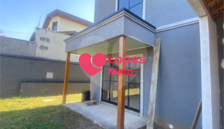 Casa à venda com 4 quartos, sendo 2 suítes,  no condomínio Terras do Vale, Caçapava - SP