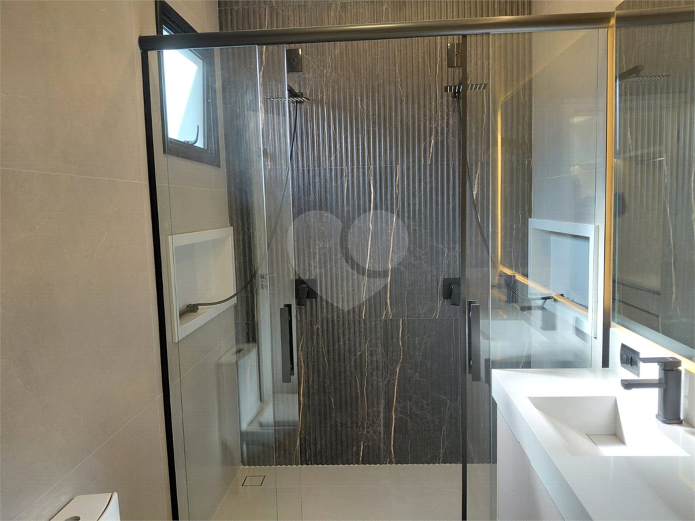 Casa à venda com 3 suítes no condomínio Residencial Milano, Indaiatuba - SP