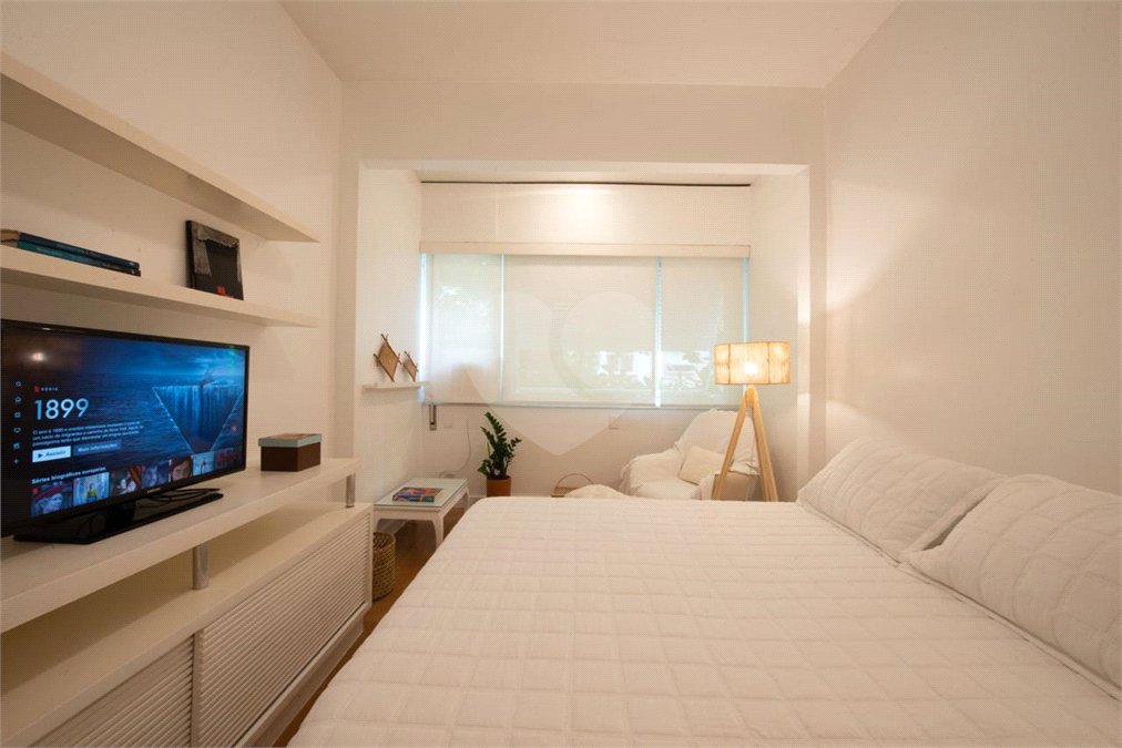 Apartamento à venda com 3 quartos, sendo 1 suíte, em Leme, Rio de Janeiro, RJ