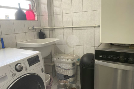 Apartamento à venda com 3 quartos, sendo 1 suíte,  em Vila Romana, São Paulo, SP