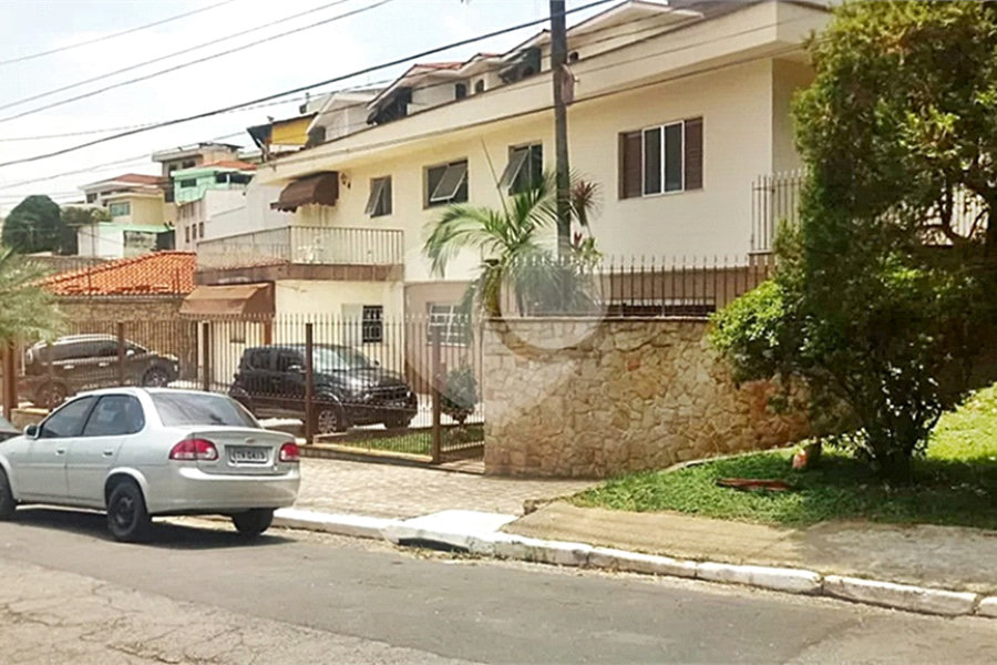 Sobrado à venda com 8 quartos, sendo 5 suítes, em Jardim França, São Paulo, SP