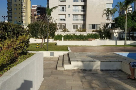 Apartamento à venda com 3 quartos, sendo 1 suíte, em Cidade Monções, São Paulo, SP