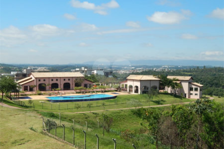 Casa à venda com 4 suítes no condomínio Residencial Campo de Toscana, Vinhedo - SP